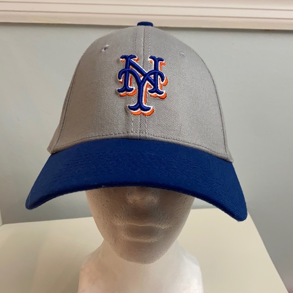 Genuine Merchandise Other - NWOT Genuine Merch New Era 39 Thirty NY Jets Hat